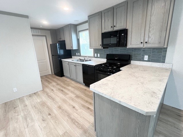 855 W Jefferson St in Grand Ledge, MI - Building Photo