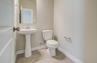 21611 Sandy Dune Dr in Cypress, TX - Building Photo - Building Photo