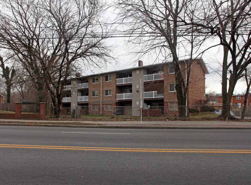 Southern Terrace Apartments in Oxon Hill, MD - Building Photo