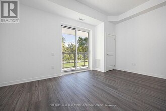 385 Arctic Red Dr in Oshawa, ON - Building Photo - Building Photo