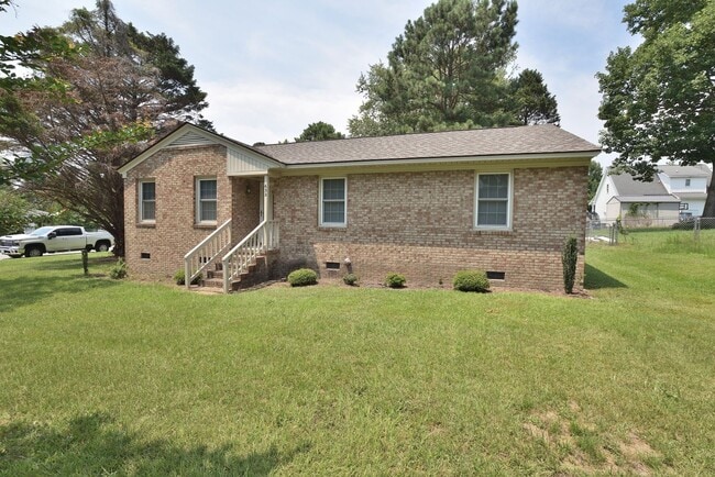 632 Western Ave in Nashville, NC - Building Photo - Building Photo