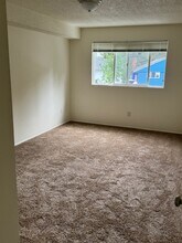 Shelli Apartments in Seattle, WA - Building Photo - Building Photo