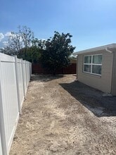 10910 Rexdale Ave in Port Richey, FL - Building Photo - Building Photo