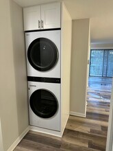 249 N Gregory St in Aurora, IL - Building Photo - Building Photo