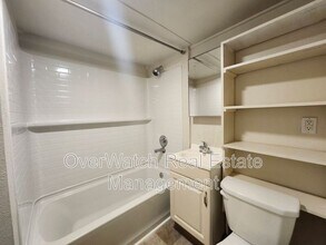 1550 Medfra St in Anchorage, AK - Building Photo - Building Photo