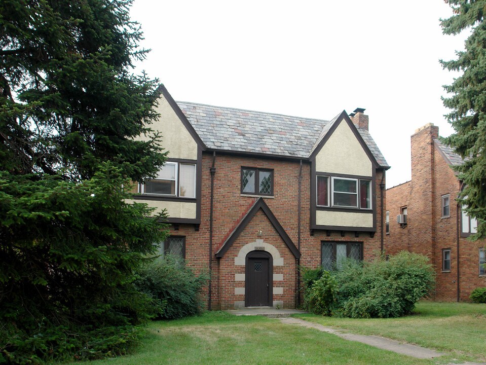 1765 King Ave in Columbus, OH - Foto de edificio