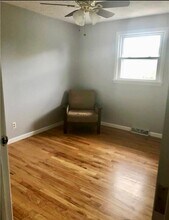 7776 Thompson Rd, Unit Upper unit in Syracuse, NY - Foto de edificio - Building Photo