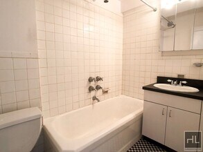EAST 38 STREET in New York, NY - Building Photo - Building Photo