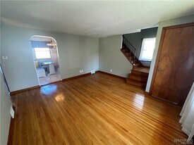 40 Oehman Blvd in Buffalo, NY - Building Photo