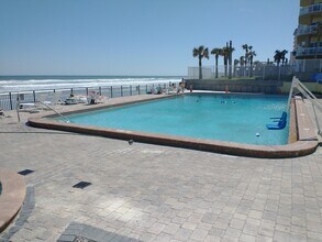 1909 S Atlantic Ave, Unit 721 in Daytona Beach, FL - Building Photo - Building Photo