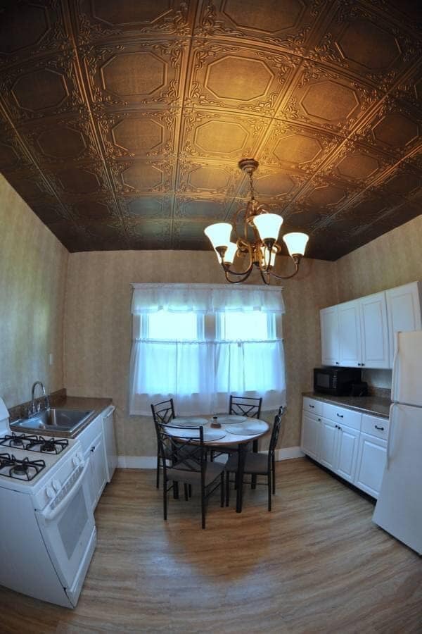 135 Helen St, Unit 1