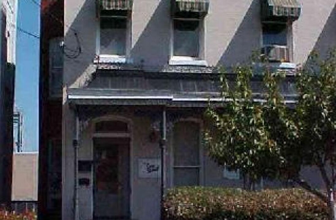 708 Court St in Lynchburg, VA - Building Photo