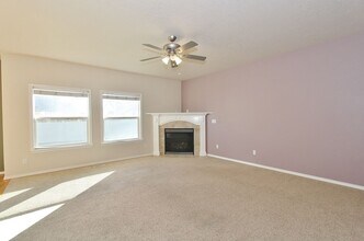 667 W Crescent St in Meridian, ID - Building Photo - Building Photo
