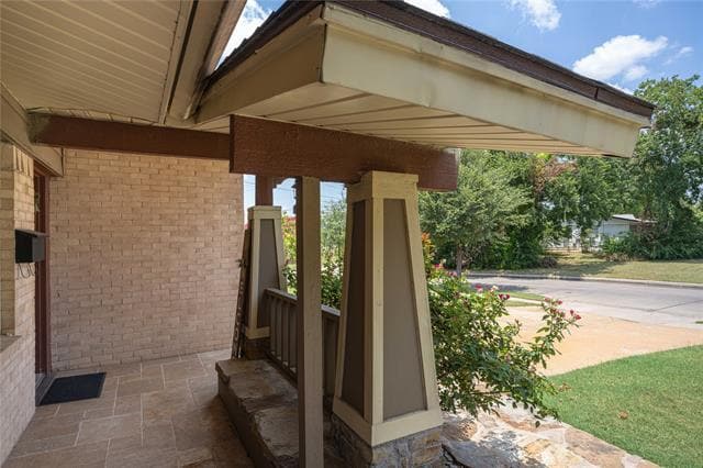 1800 Burning Tree Ln in Carrollton, TX - Building Photo - Building Photo