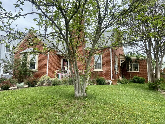 134 Montague Ave