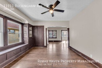 11913 Buckingham Ave in Cleveland, OH - Foto de edificio - Building Photo