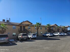 592 Bartlett Dr in El Paso, TX - Building Photo