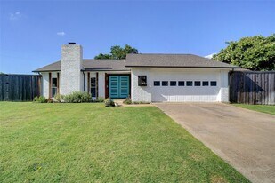 7216 Langley Ct in The Colony, TX - Building Photo