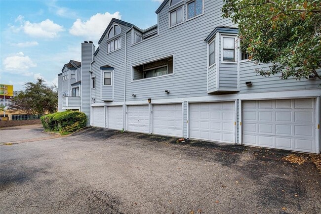 property at 1808 Rio Grande St
