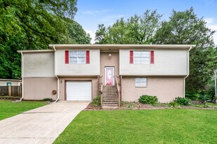 2604 Hickory Ln in Moody, AL - Building Photo