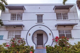 7820 Abbott Ave in Miami Beach, FL - Foto de edificio - Building Photo