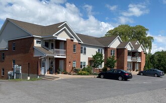 67 Club Rd, Unit 102