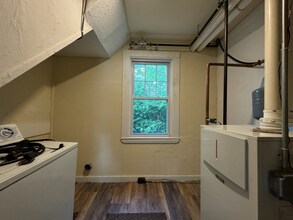 121 E Main St in Yarmouth, ME - Building Photo - Building Photo