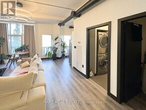 66 Bay St S in Hamilton, ON - Building Photo - Building Photo