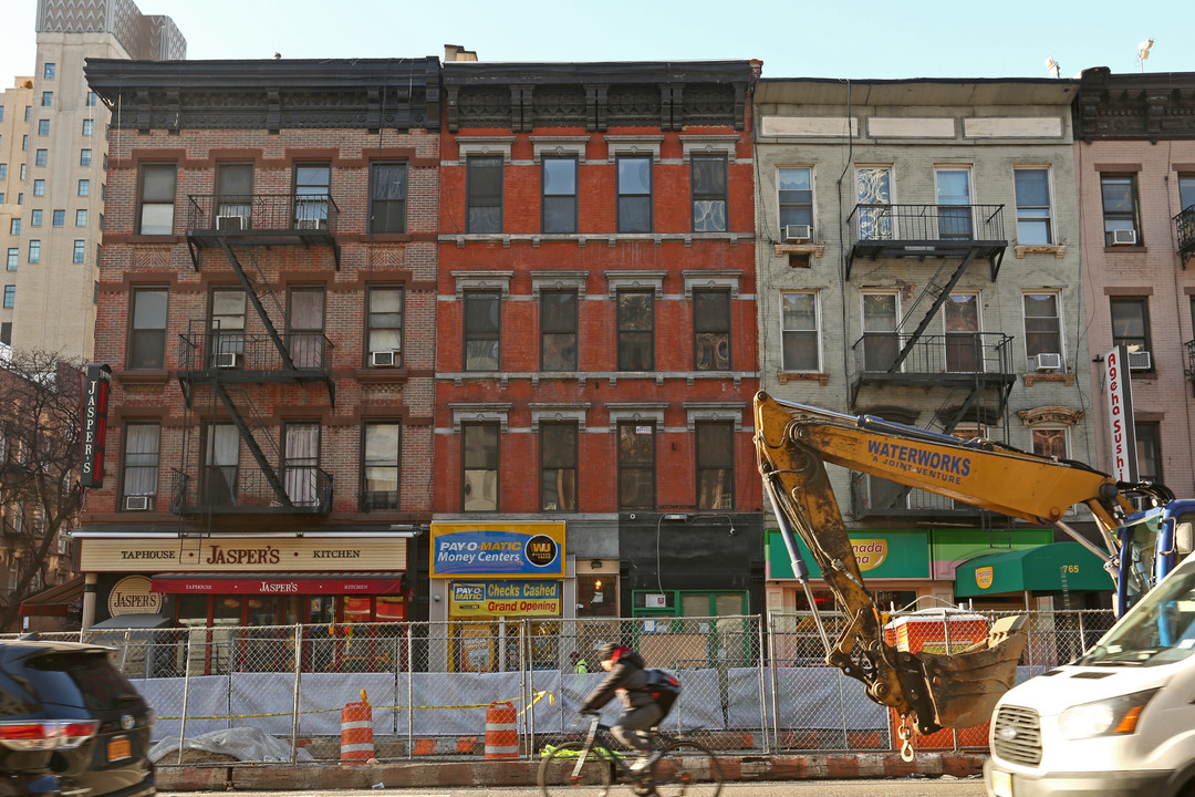 763 Ninth Ave in New York, NY - Building Photo