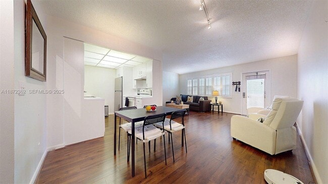 property at 4047 Rexford A