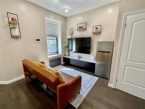 72-19 Forest Ave in Queens, NY - Building Photo - Building Photo