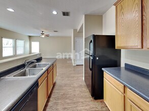 6467 S Sunrise Valley Dr in Tucson, AZ - Foto de edificio - Building Photo