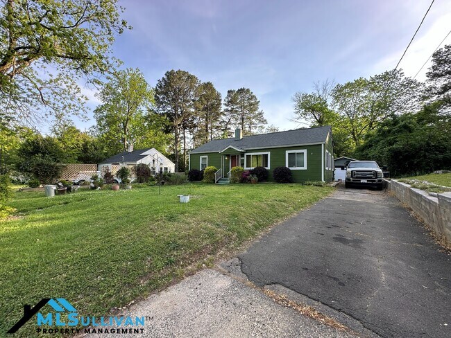 1516 London Cir in Durham, NC - Building Photo - Building Photo