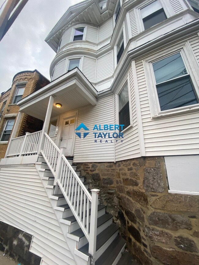 10 Parker Hill Ave
