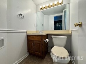 230 Long Meadow Rd in Bedminster, NJ - Building Photo - Building Photo