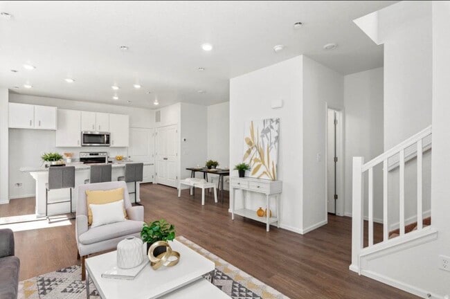 182 E Arcade Dr in Saratoga Springs, UT - Building Photo - Building Photo