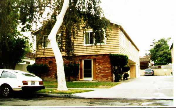 8131 19th St in Westminster, CA - Foto de edificio - Building Photo