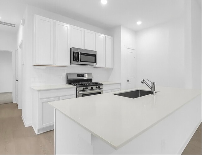 699 Crystal Charm Ln