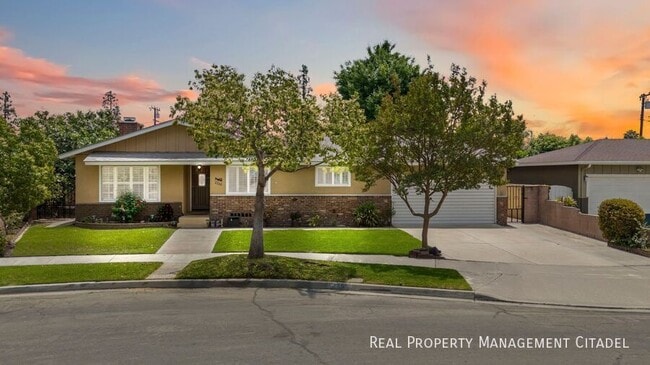 property at 2260 E Standish Ave