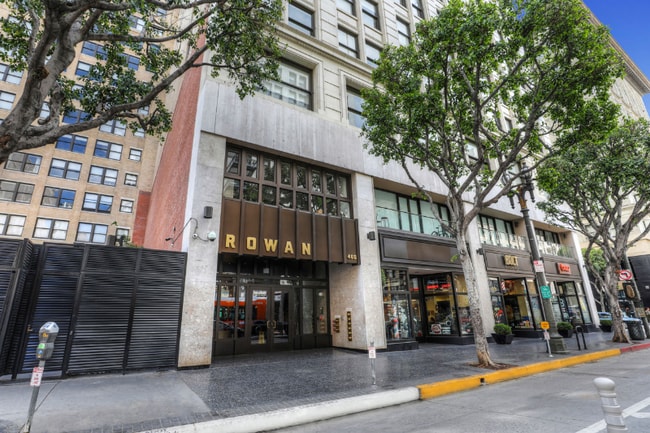 460 S Spring St in Los Angeles, CA - Building Photo - Building Photo