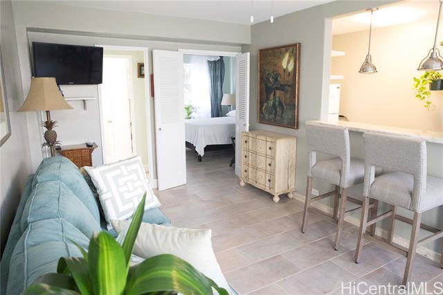 1621 Ala Wai Blvd in Honolulu, HI - Building Photo