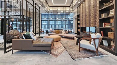 251 Manitoba St in Toronto, ON - Building Photo - Building Photo