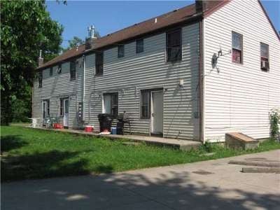 70-76 Commodore Ave in Tonawanda, NY - Building Photo