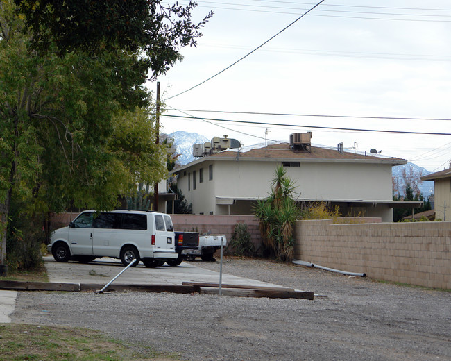 3886 N Lugo Ave in San Bernardino, CA - Building Photo - Building Photo