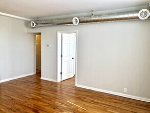 7606 N Paulina St in Chicago, IL - Building Photo - Building Photo