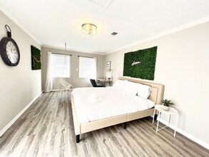 1342 Country Downs Dr in Norcross, GA - Building Photo - Building Photo