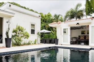 515 Ardmore Rd in West Palm Beach, FL - Building Photo - Building Photo