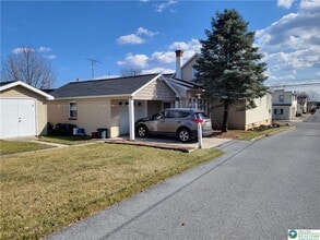 712 Chestnut St in Coplay, PA - Building Photo - Building Photo