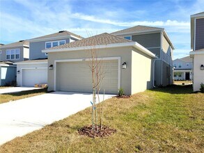 6182 Shavasana Rd in Clermont, FL - Foto de edificio - Building Photo