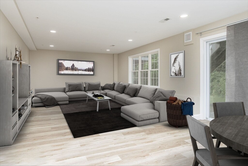 4 Country Candle Ln in Northborough, MA - Building Photo